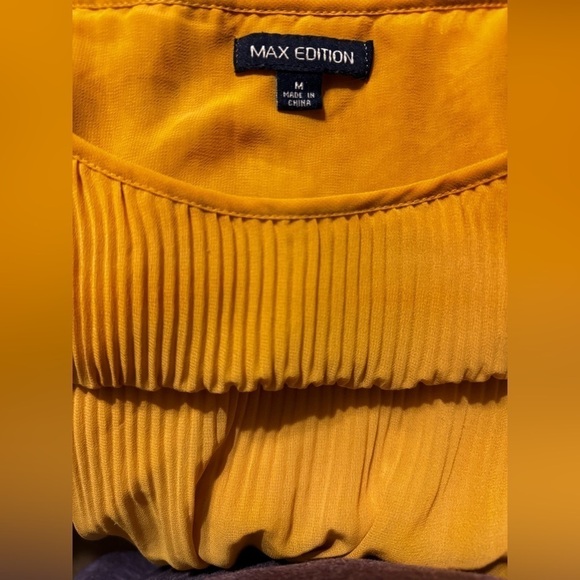 Max Edition Dressy Blouse Size Medium - Picture 7 of 8